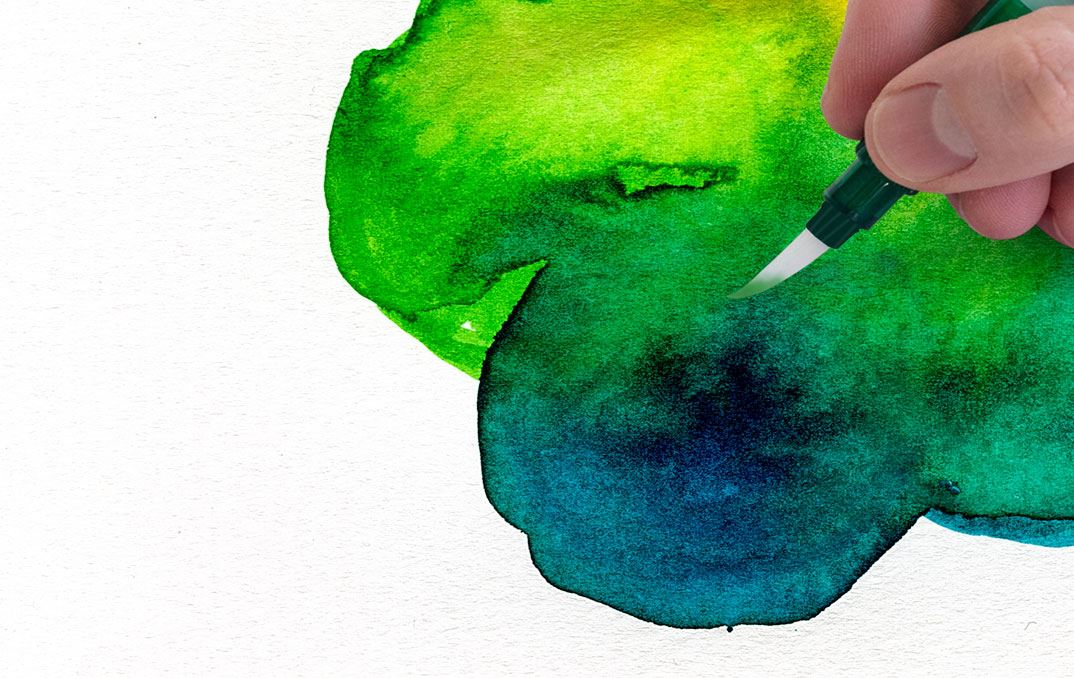 Mixing different shades of green with the watertank brush.